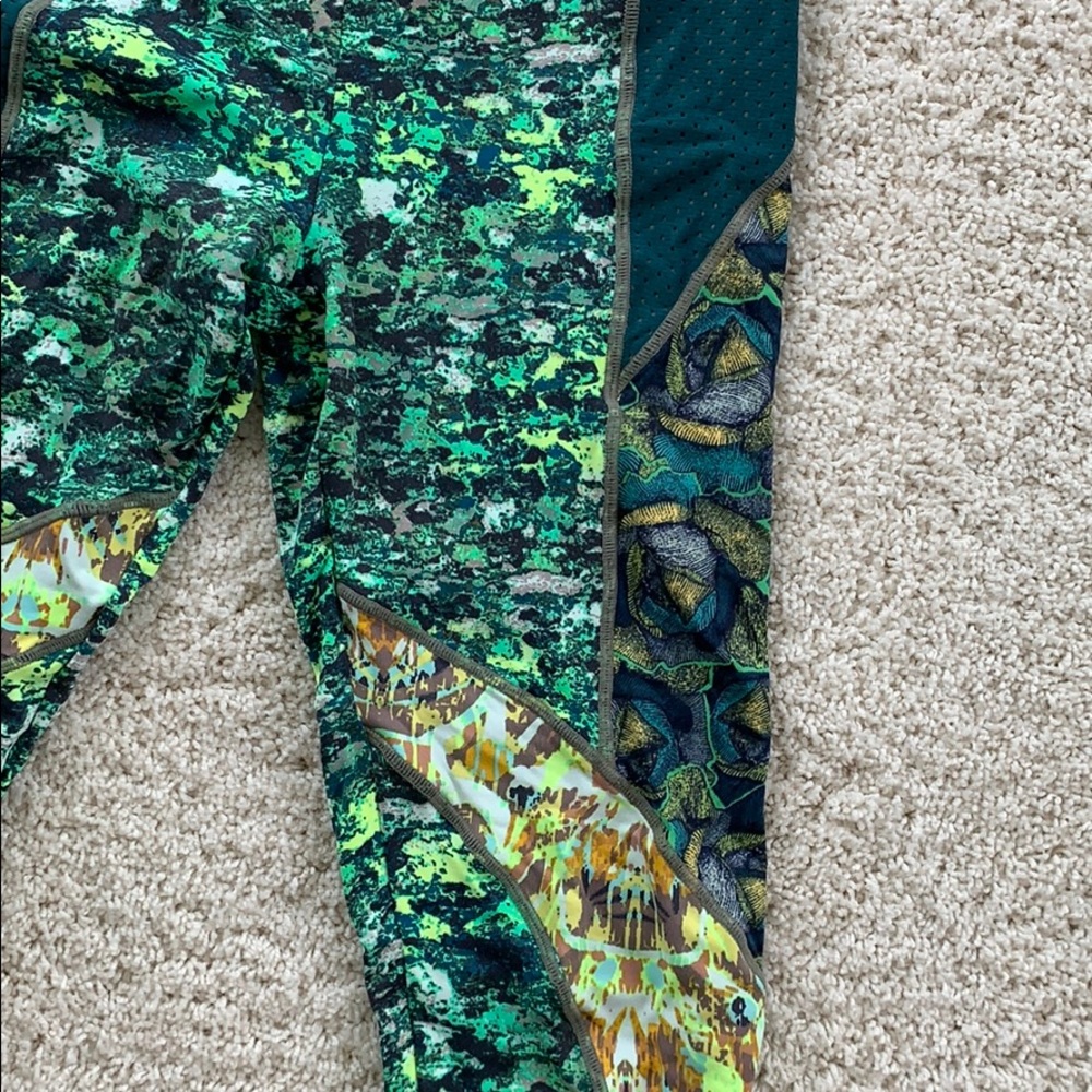 Maaji yoga pants - Picture 6 of 7
